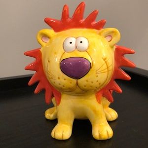 🦁NWT🦁 Ceramic Lion Bank